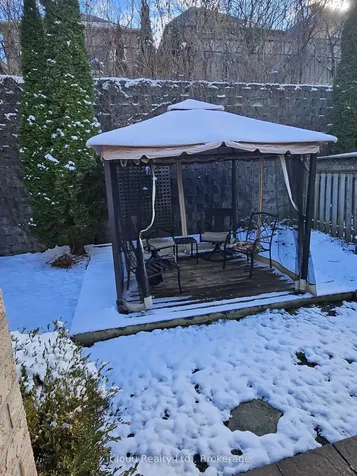 500 Stone Road Aurora ON L4G 6Z7