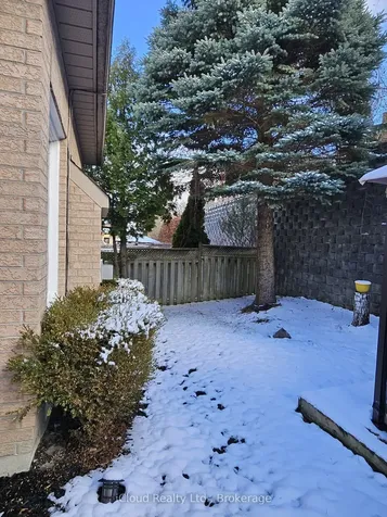 500 Stone Road Aurora ON L4G 6Z7