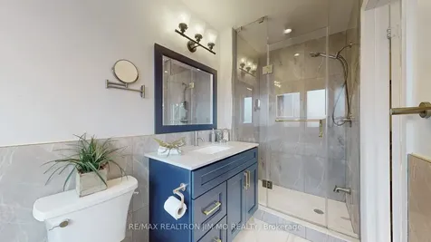 431 Stone Road Aurora ON L4G 6Z5