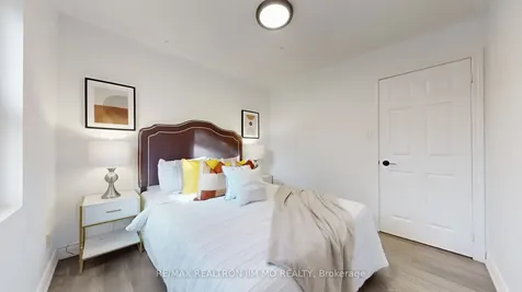 431 Stone Road Aurora ON L4G 6Z5