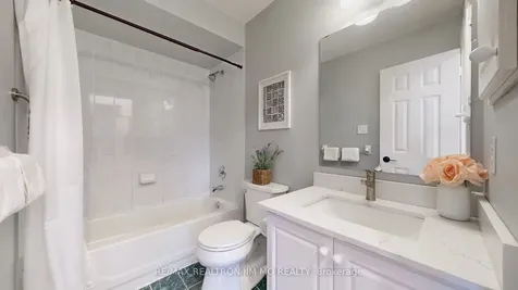 431 Stone Road Aurora ON L4G 6Z5