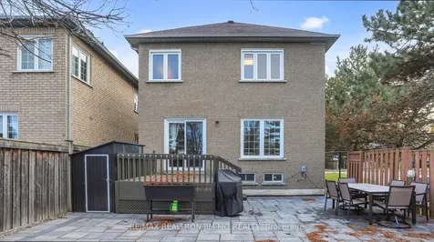 431 Stone Road Aurora ON L4G 6Z5