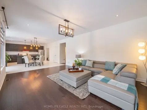 27 Scarlet Way Bradford West Gwillimbury ON L3Z 0T4