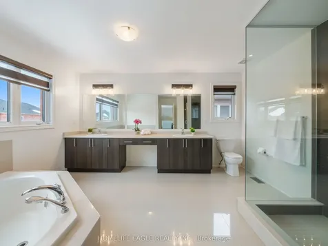 27 Scarlet Way Bradford West Gwillimbury ON L3Z 0T4