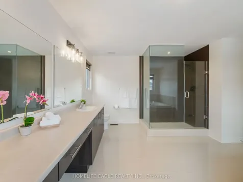 27 Scarlet Way Bradford West Gwillimbury ON L3Z 0T4