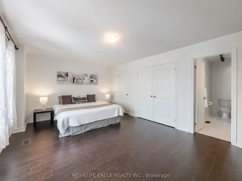 27 Scarlet Way Bradford West Gwillimbury ON L3Z 0T4