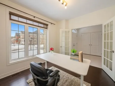 27 Scarlet Way Bradford West Gwillimbury ON L3Z 0T4