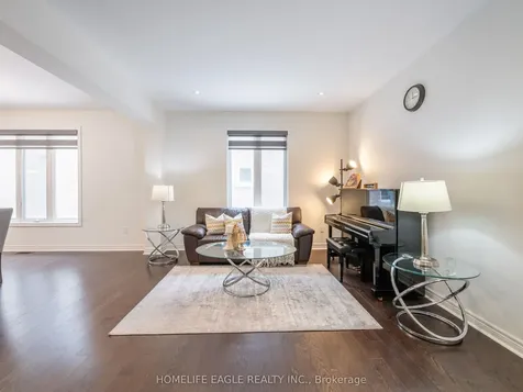 27 Scarlet Way Bradford West Gwillimbury ON L3Z 0T4