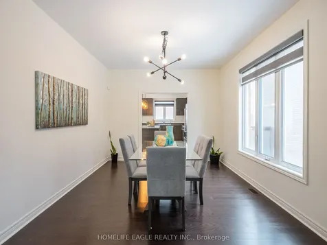 27 Scarlet Way Bradford West Gwillimbury ON L3Z 0T4