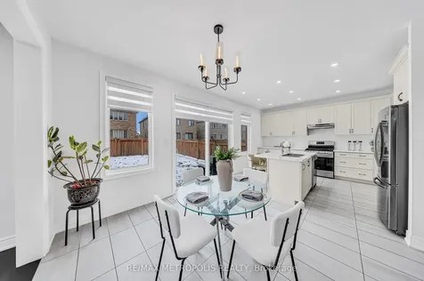 983 Langford Boulevard Bradford West Gwillimbury ON L3Z 4K9