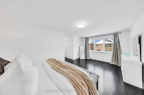 983 Langford Boulevard Bradford West Gwillimbury ON L3Z 4K9