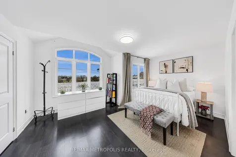 983 Langford Boulevard Bradford West Gwillimbury ON L3Z 4K9