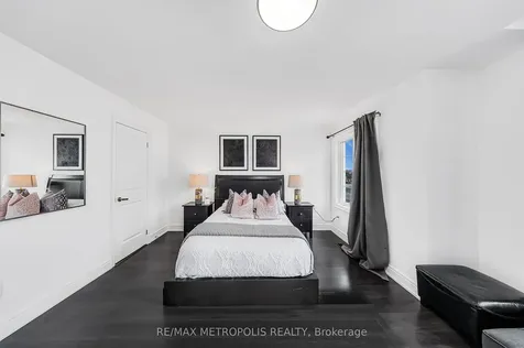 983 Langford Boulevard Bradford West Gwillimbury ON L3Z 4K9