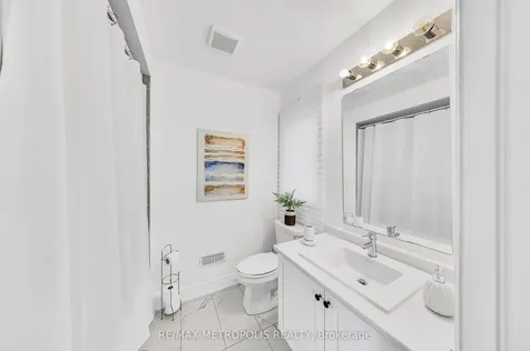 983 Langford Boulevard Bradford West Gwillimbury ON L3Z 4K9