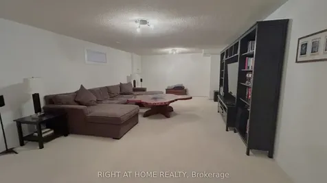 27 Bigwin Drive Aurora ON L4G 3C4