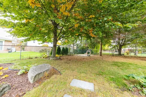 27 Bigwin Drive Aurora ON L4G 3C4