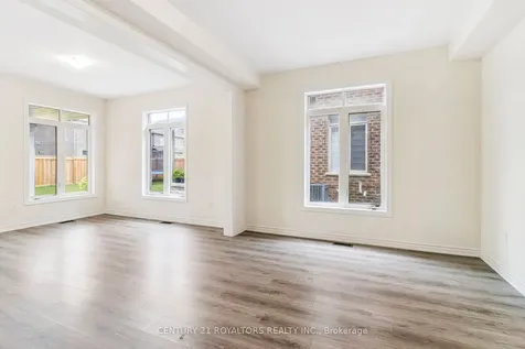 25 Ferragine Crescent Bradford West Gwillimbury ON L3Z 4J9