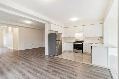 25 Ferragine Crescent Bradford West Gwillimbury ON L3Z 4J9