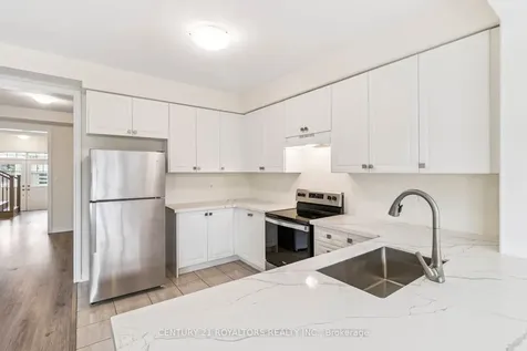 25 Ferragine Crescent Bradford West Gwillimbury ON L3Z 4J9