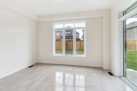 25 Ferragine Crescent Bradford West Gwillimbury ON L3Z 4J9