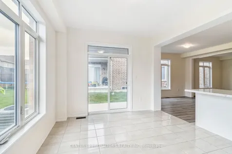 25 Ferragine Crescent Bradford West Gwillimbury ON L3Z 4J9