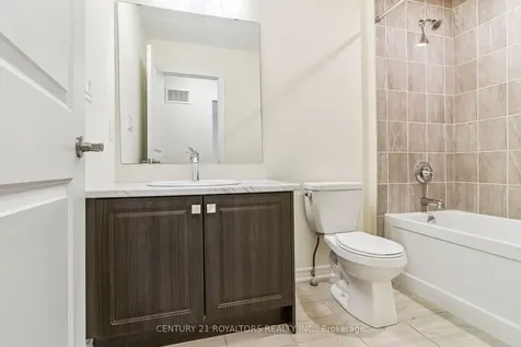 25 Ferragine Crescent Bradford West Gwillimbury ON L3Z 4J9