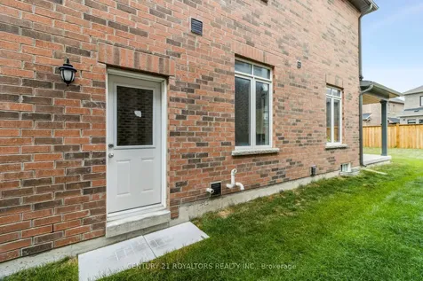 25 Ferragine Crescent Bradford West Gwillimbury ON L3Z 4J9