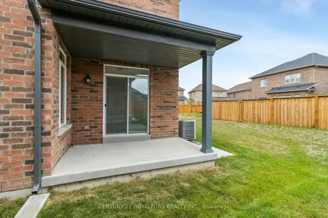 25 Ferragine Crescent Bradford West Gwillimbury ON L3Z 4J9