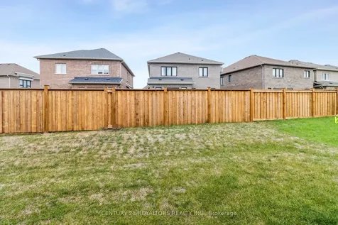 25 Ferragine Crescent Bradford West Gwillimbury ON L3Z 4J9