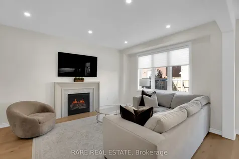 206 Stevenson Crescent Bradford West Gwillimbury ON L3Z 0T1