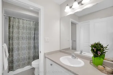 206 Stevenson Crescent Bradford West Gwillimbury ON L3Z 0T1