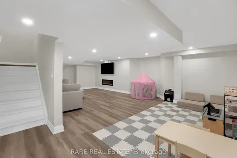 206 Stevenson Crescent Bradford West Gwillimbury ON L3Z 0T1