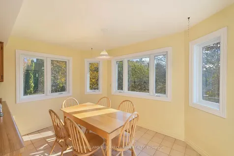 62 Devlin Place Aurora ON L4G 5W8