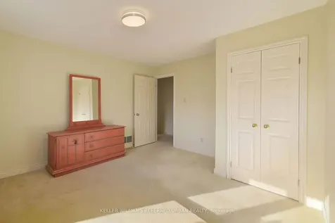 62 Devlin Place Aurora ON L4G 5W8