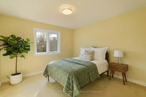 62 Devlin Place Aurora ON L4G 5W8