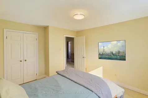 62 Devlin Place Aurora ON L4G 5W8