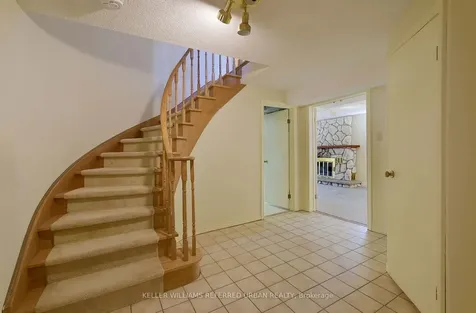 62 Devlin Place Aurora ON L4G 5W8