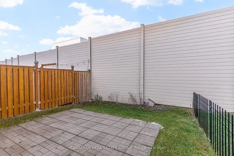 44 Blackwell Crescent Bradford West Gwillimbury ON L3Z 4L3