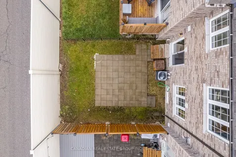 44 Blackwell Crescent Bradford West Gwillimbury ON L3Z 4L3