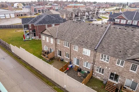 44 Blackwell Crescent Bradford West Gwillimbury ON L3Z 4L3