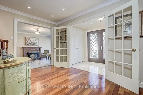 85 Marsh Harbour Court Aurora ON L4G 5Y8