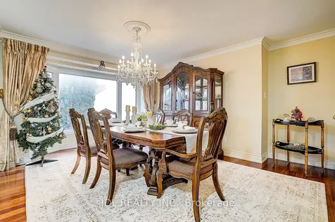 85 Marsh Harbour Court Aurora ON L4G 5Y8