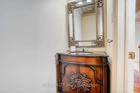 85 Marsh Harbour Court Aurora ON L4G 5Y8