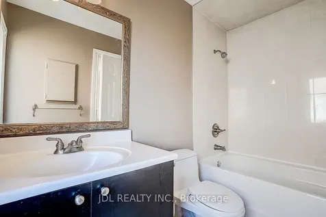 85 Marsh Harbour Court Aurora ON L4G 5Y8