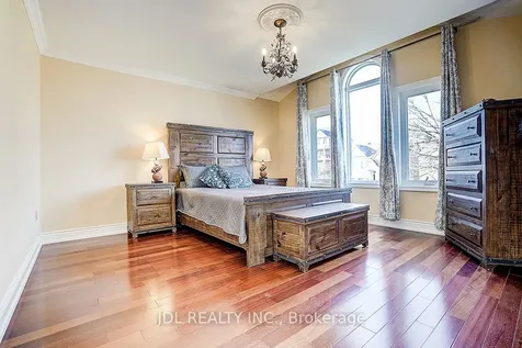 85 Marsh Harbour Court Aurora ON L4G 5Y8