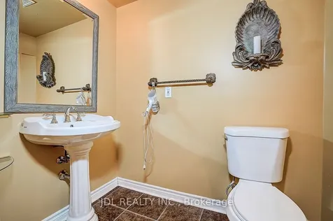 85 Marsh Harbour Court Aurora ON L4G 5Y8