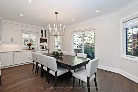 313 Willis Drive Aurora ON L4G 7M3