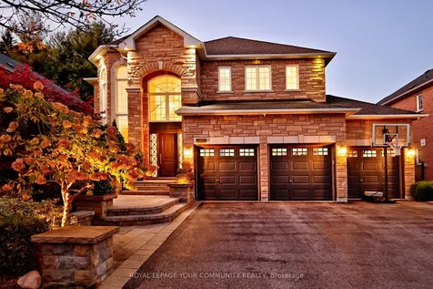 313 Willis Drive Aurora ON L4G 7M3