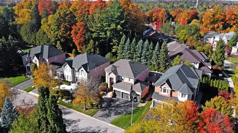 313 Willis Drive Aurora ON L4G 7M3