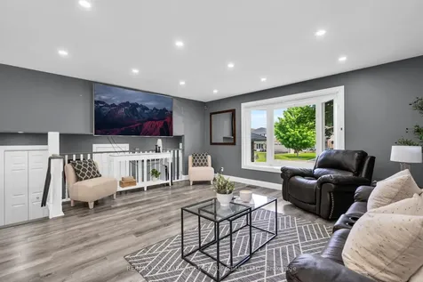 103 Wood Crescent Bradford West Gwillimbury ON L3Z 2G4